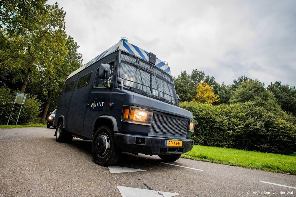 ME bewaakt grens Valkenburg tegen ramptoeristen