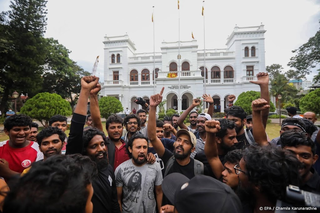 Premier Sri Lanka beëdigd als interim-president