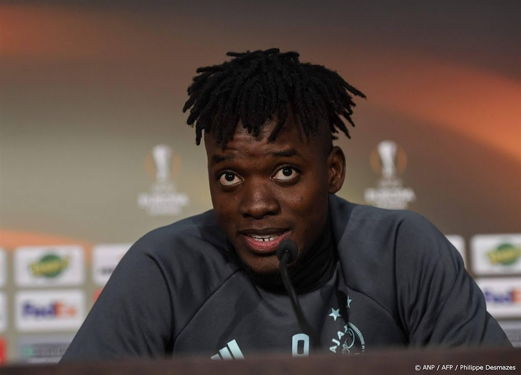 Ajax haalt aanvaller Traoré terug naar Amsterdam