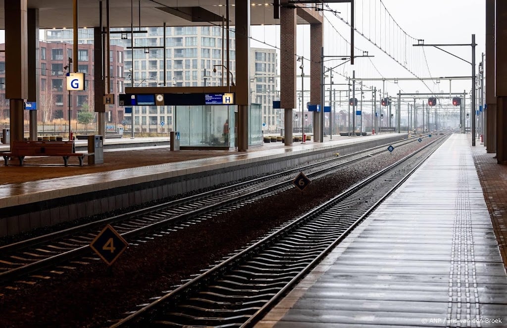 Twaalf dagen geen treinen door werk aan spoor Breda-Tilburg