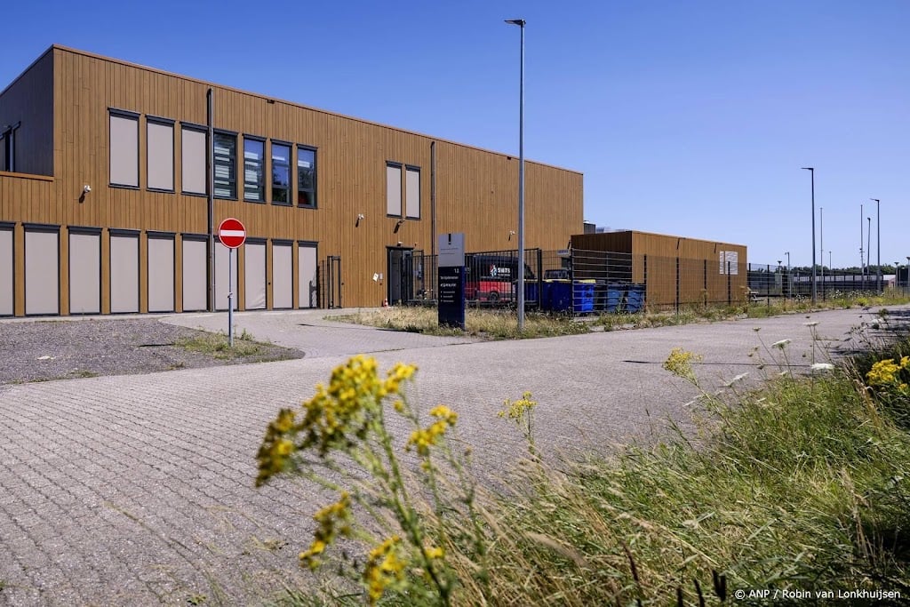 Nieuwe dagopvang voor asielzoekers bij Ter Apel in gebruik