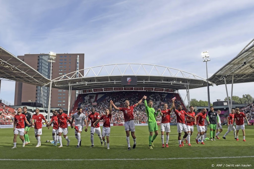 Ambitieus FC Utrecht start competitie met zege (4-0) op Sparta