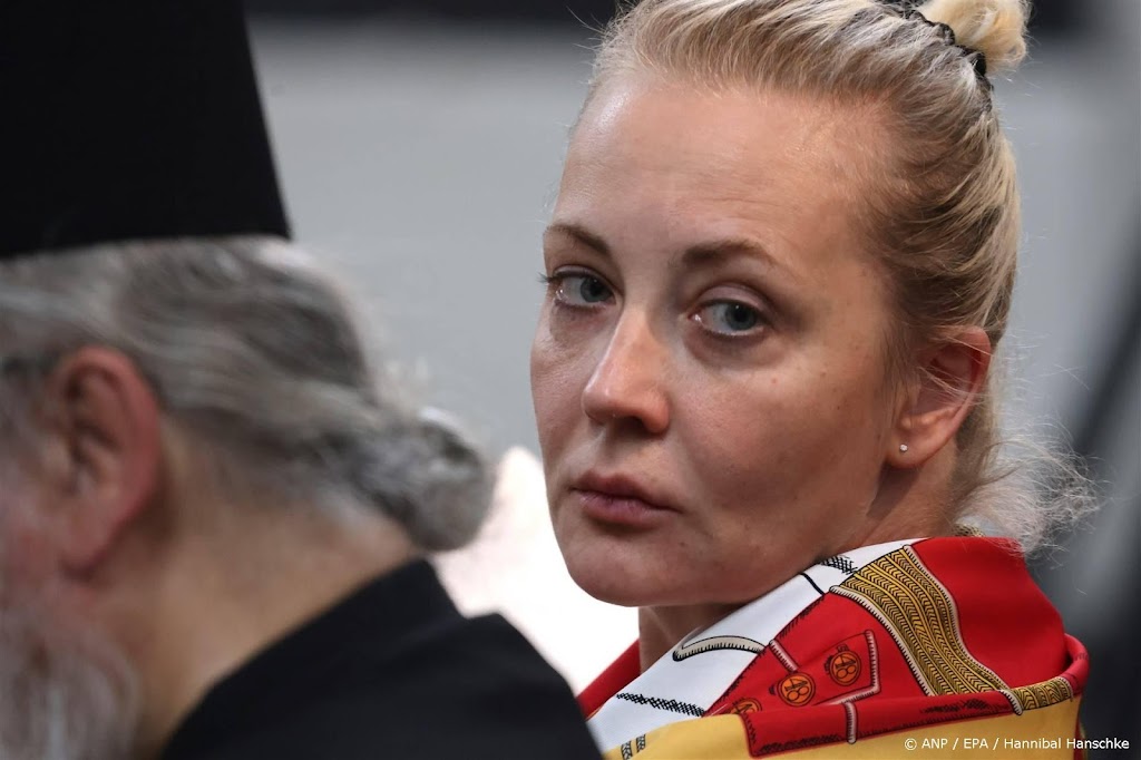 Weduwe hekelt 'ongeloofwaardig' onderzoek naar dood Navalny