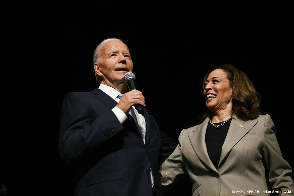 President Biden en kandidaat Harris samen op campagne