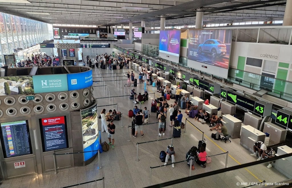 Luchthaven Catania start vliegverkeer weer op na sluiting om Etna