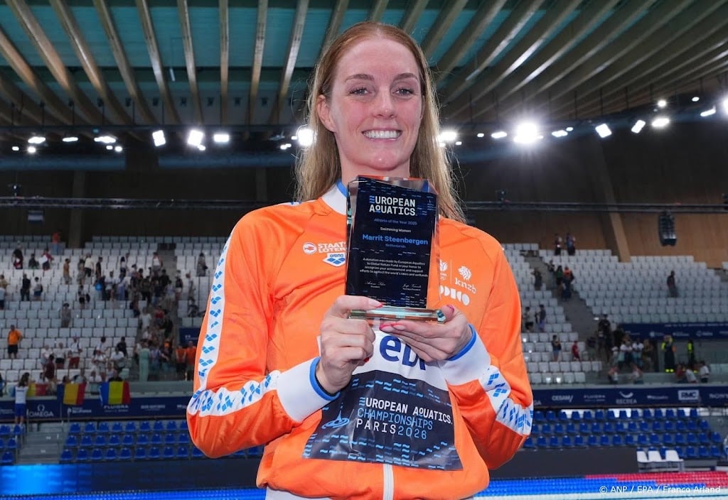 Steenbergen pakt zilver 100 meter rugslag, zesde medaille dit EK