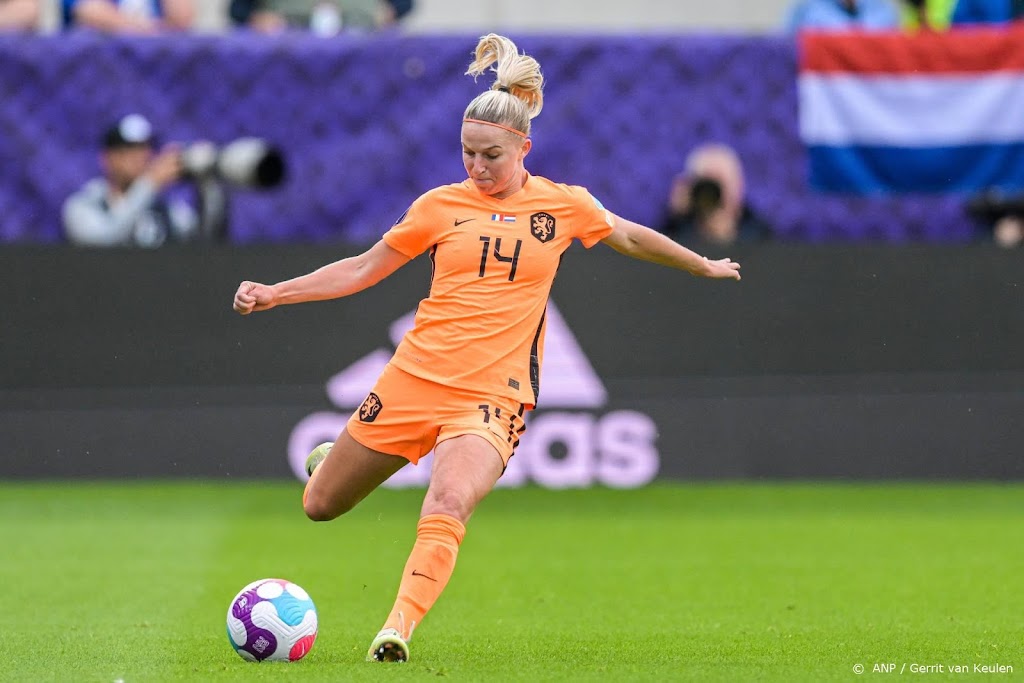 Voetbalster Groenen van ManUnited naar Paris Saint-Germain