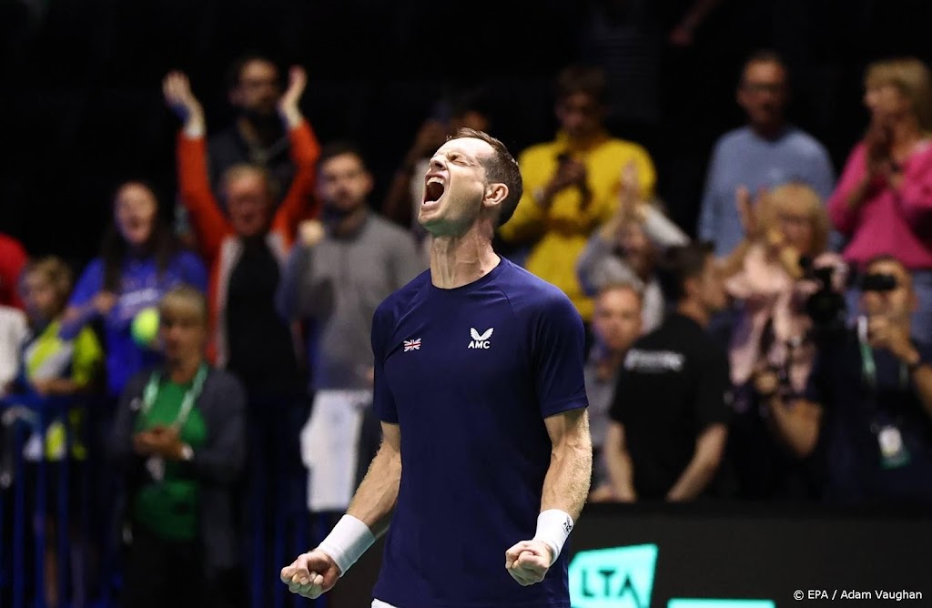 Emotionele Murray wint in Daviscup op dag van begrafenis oma