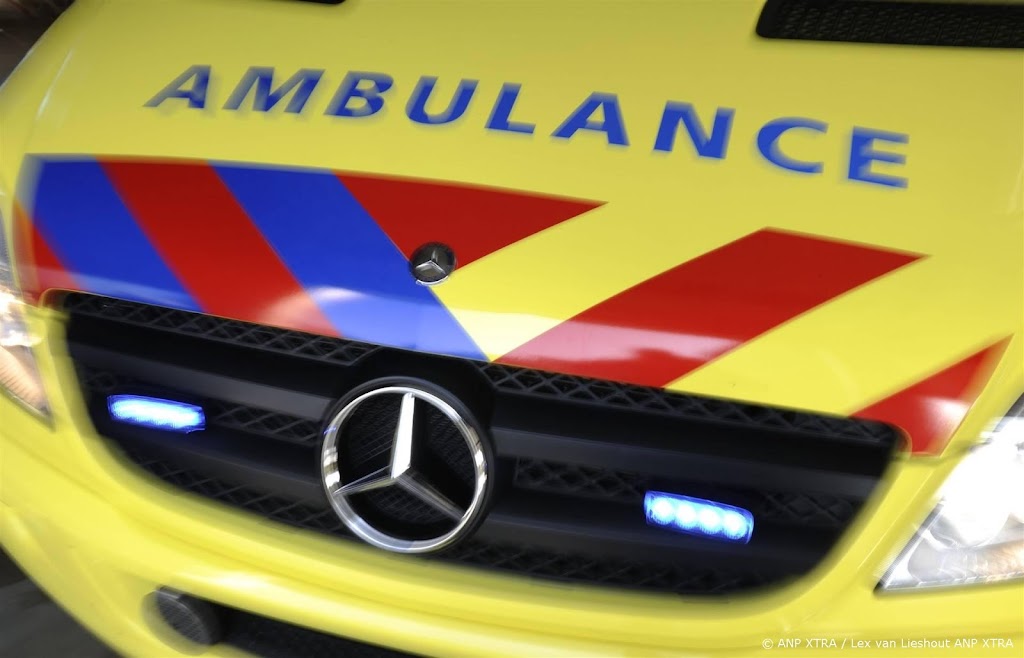 Politie onderzoekt ongeval op spoorwegovergang Almelo
