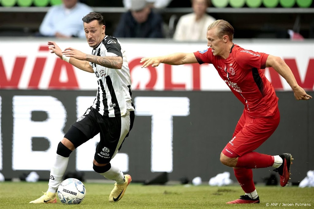 Heracles wacht ook na duel met Almere (0-0) nog op eerste zege