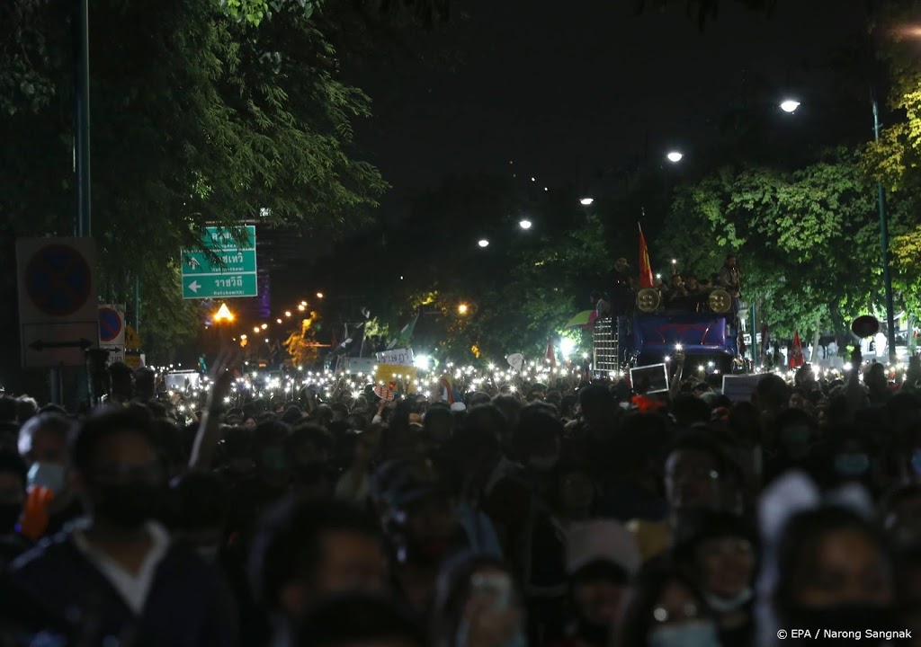 Thaise regering treedt hard op tegen protesten