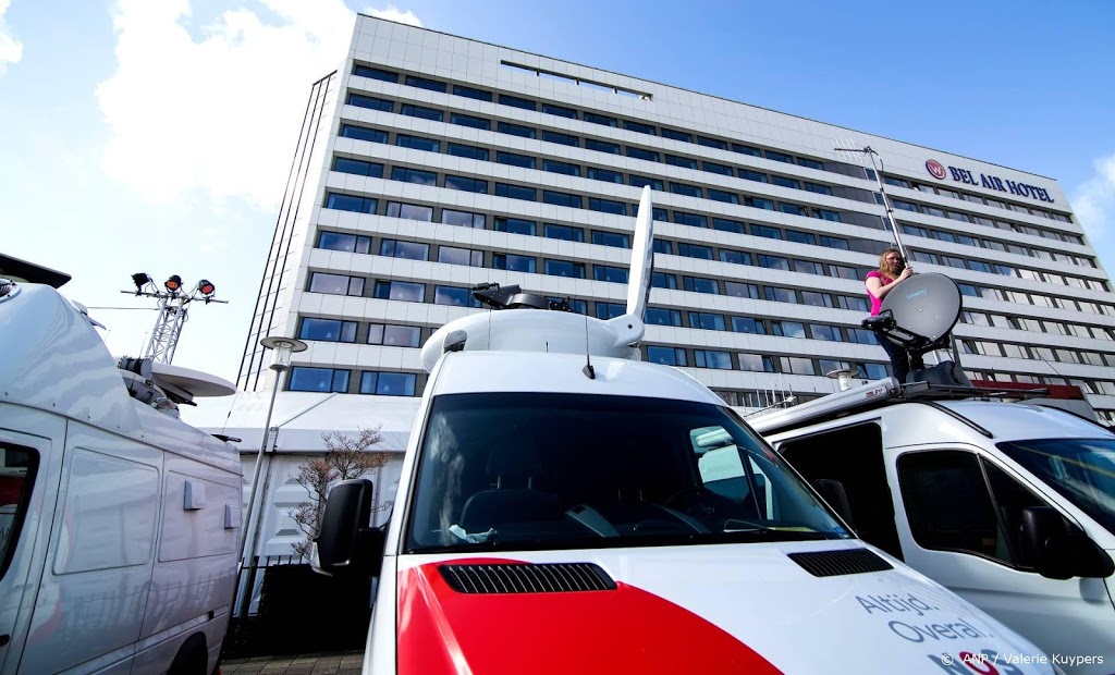 Politiek reageert verontrust op busjesbesluit van NOS