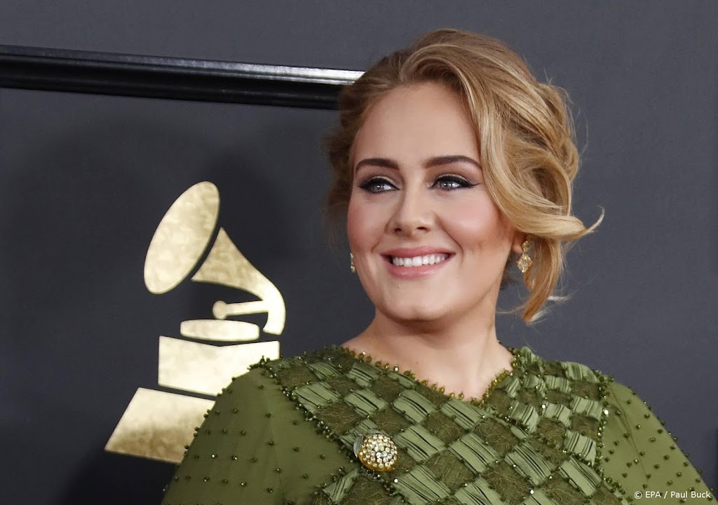 Zangeres Adele brengt nieuwe single Easy on Me uit
