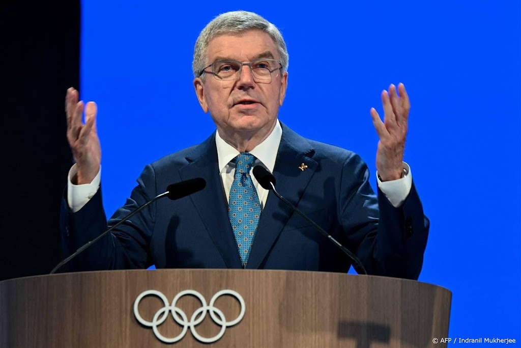 IOC-leden willen dat voorzitter Bach langer aanblijft