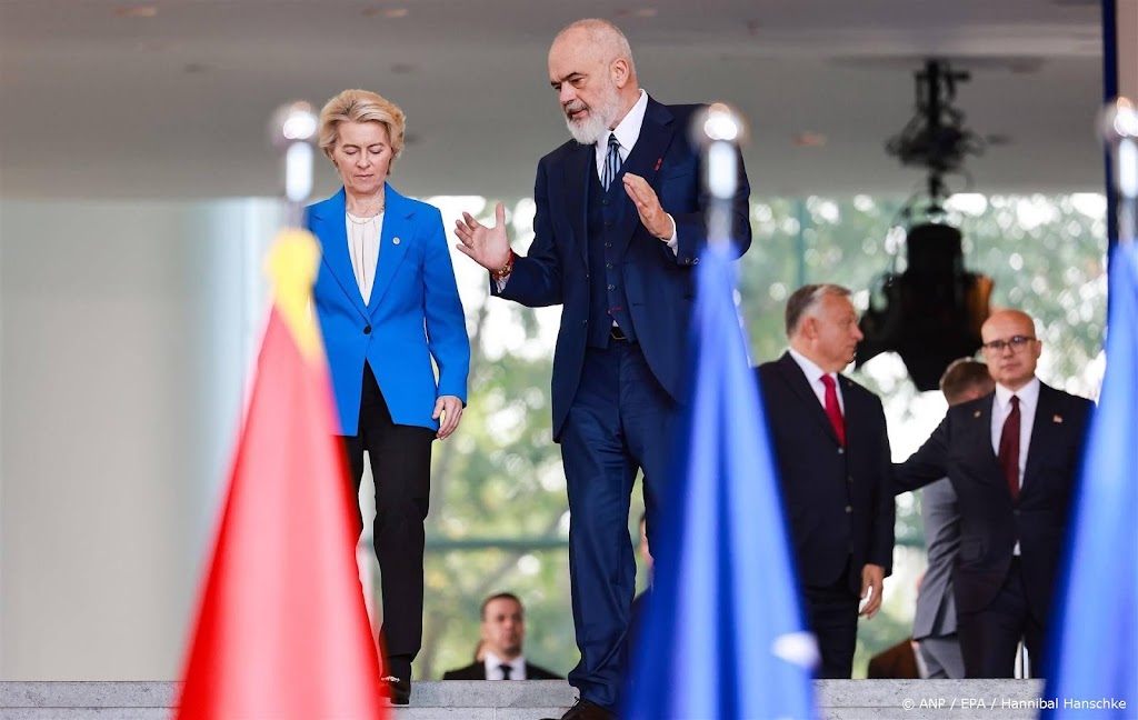 Europese Unie start onderhandelingen met Albanië over toetreding