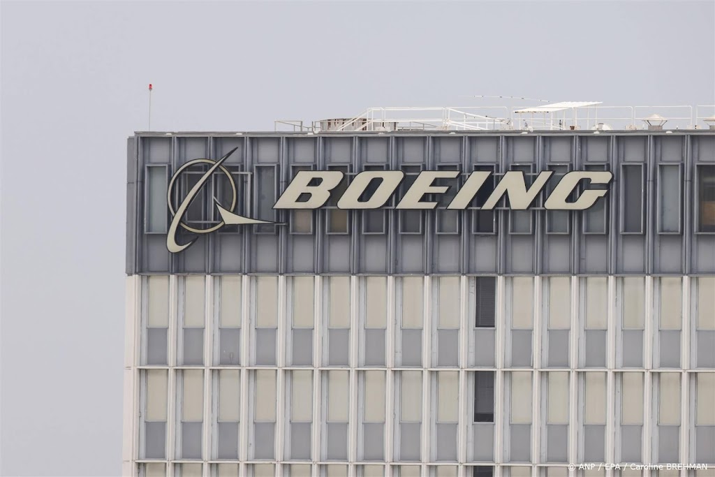 Geplaagd Boeing treft voorbereidingen om miljarden op te halen