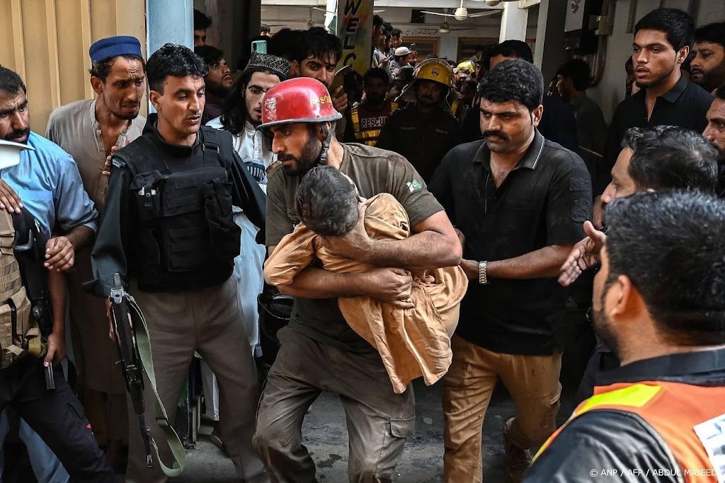 Tientallen kinderen omgekomen bij instorting Pakistan