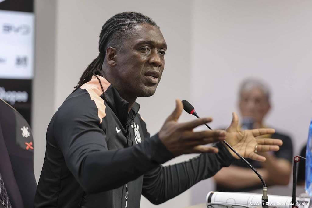 Clubcoach Seedorf treedt terug als commissaris van KNVB