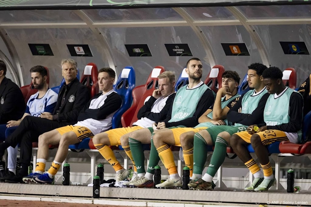 Valse start voor Ajax in competitiefase van Conference League