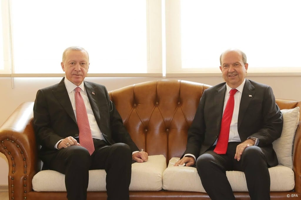 Erdogan bepleit overleg over twee staten op Cyprus 