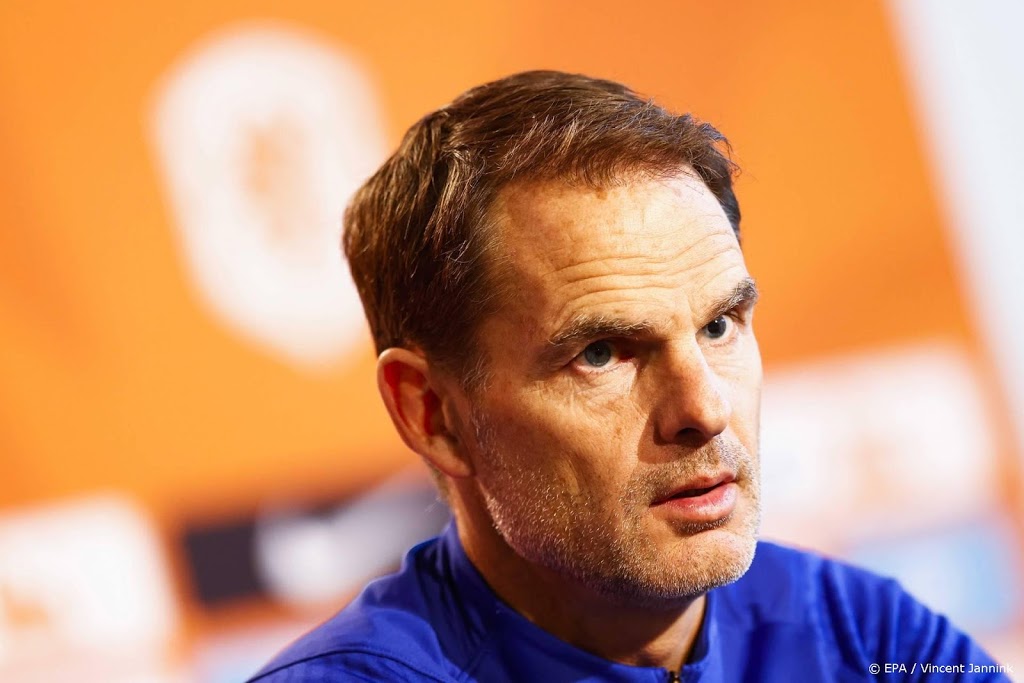 Bondscoach De Boer: ik haal mijn topscorer eruit
