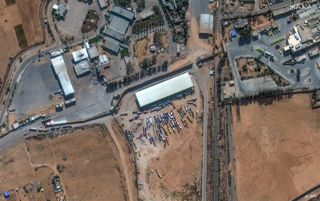 Eerste tankwagen met brandstof steekt grens naar Gaza over