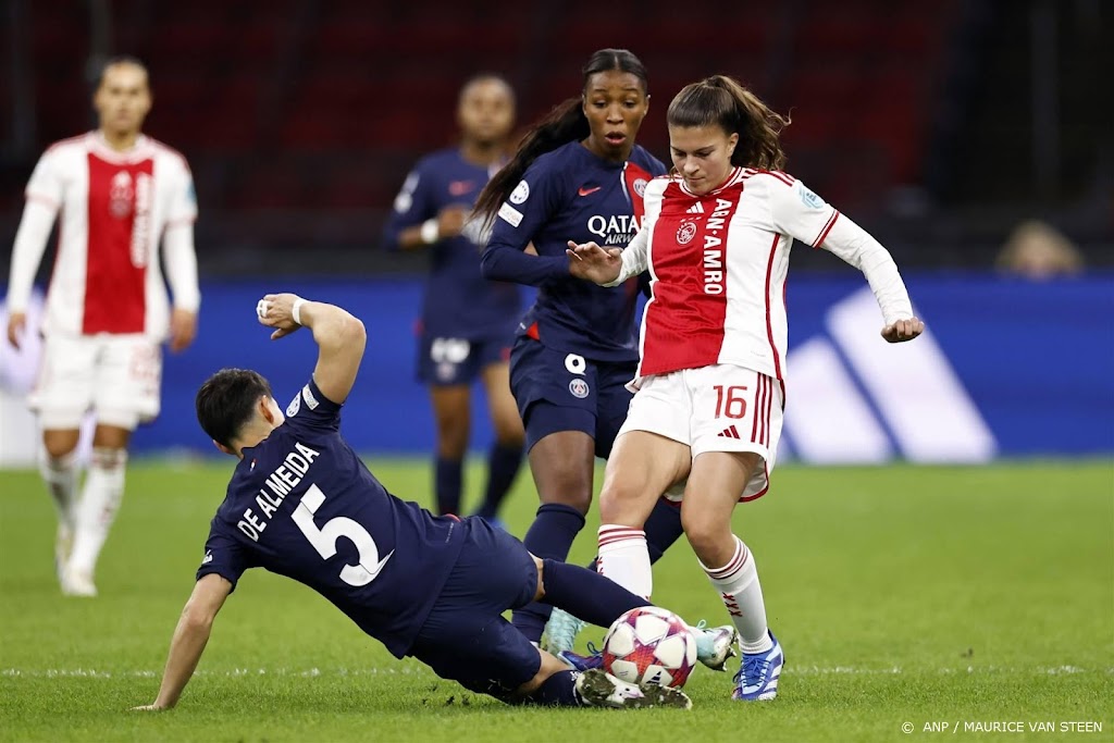 Ajax-vrouwen beginnen CL-groepsfase met verrassende zege op PSG