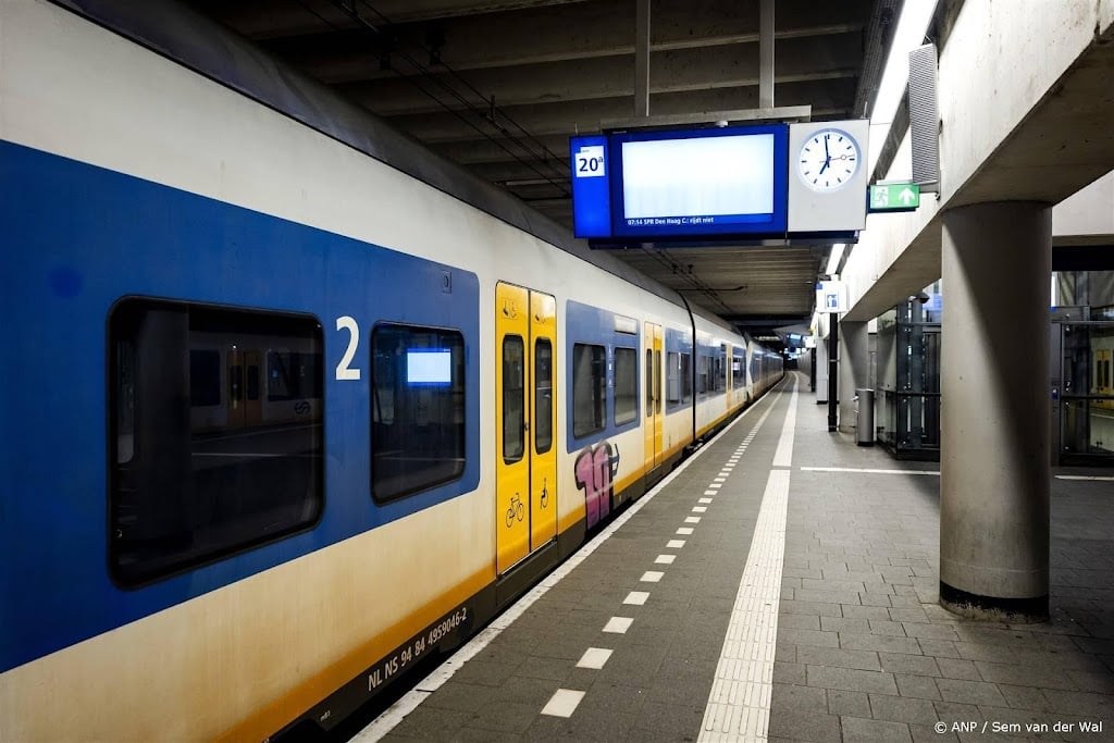 Rustig op stations Amersfoort en Utrecht door staking bij ProRail