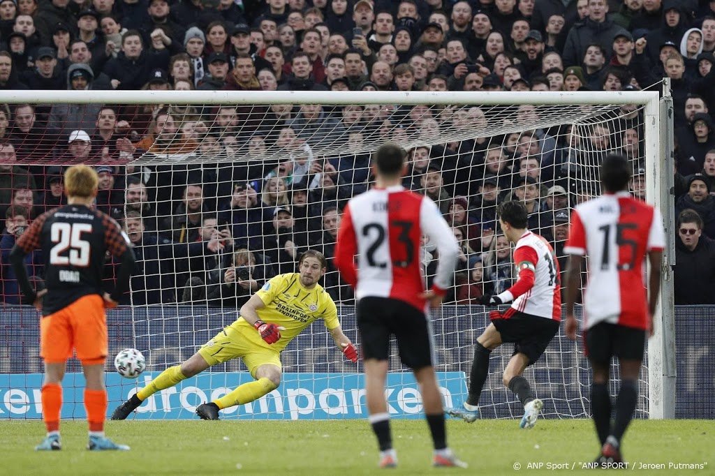 Berghuis leidt Feyenoord met 3-1 langs PSV