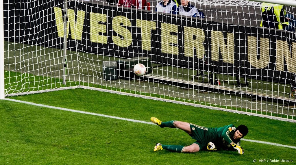 Doelman Cech (38) nerveus bij rentree in reserveteam Chelsea  
