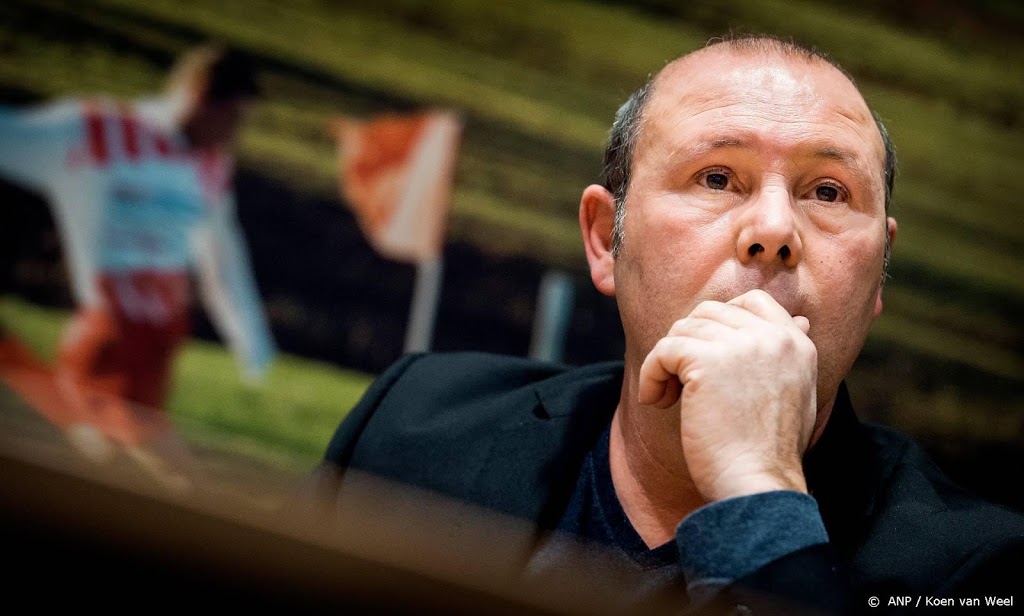 Bosman bevrijdde 25 jaar geleden het voetbal, maar niet zichzelf