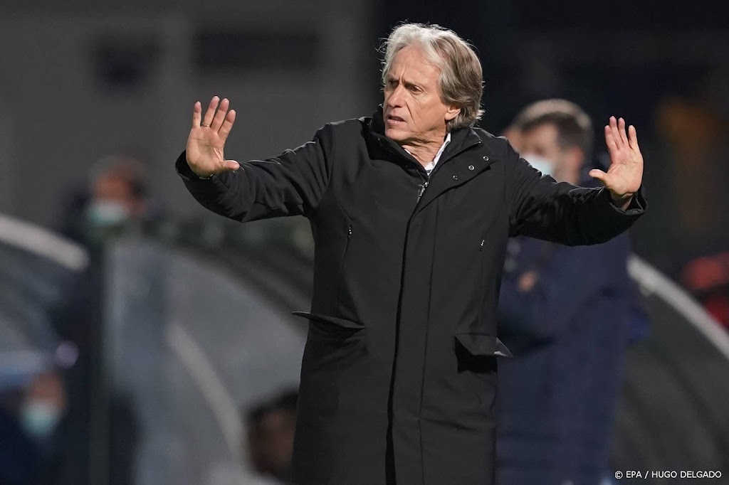 Benfica gaat in beroep tegen schorsing trainer Jesus 