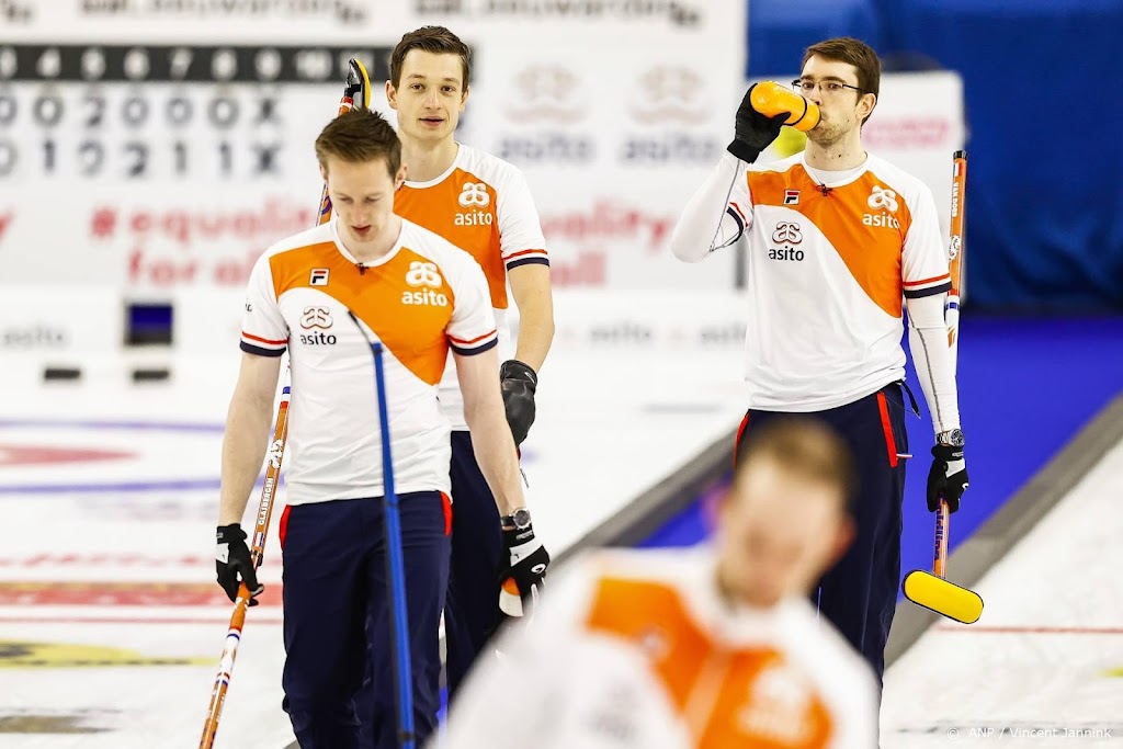 Spelen ver weg voor curlers na nederlaag tegen Japan