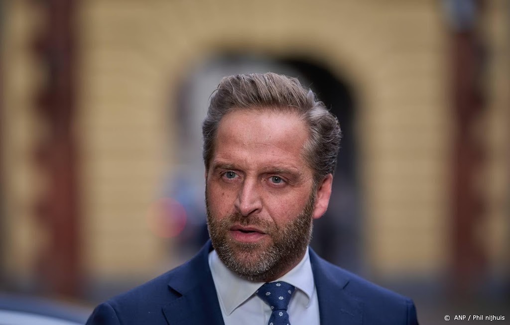 Verdacht pakketje bij woning Hugo De Jonge blijkt loos alarm 
