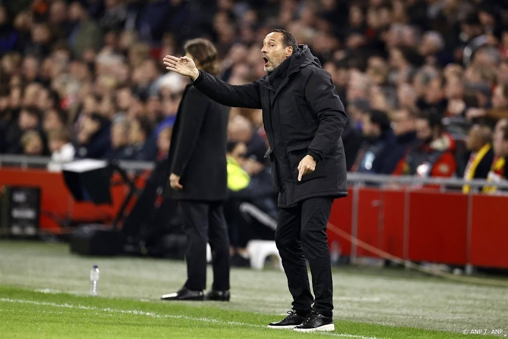 Trainer Van 't Schip: goed dat Ajax overwintert in Europa 