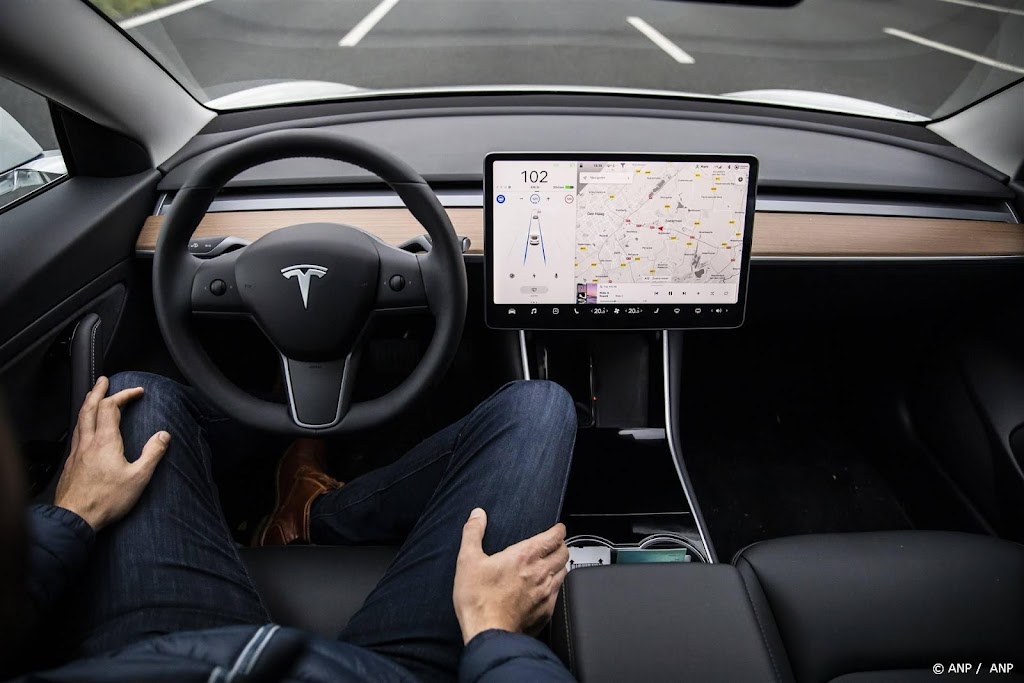 In Europa voorlopig geen terugroepactie voor Tesla's om Autopilot