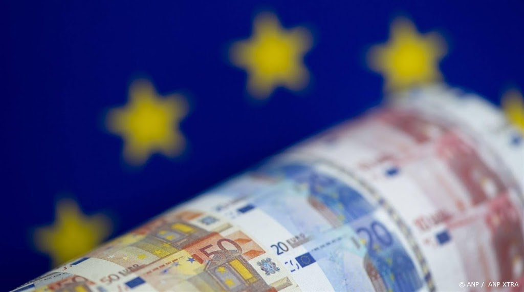 Krimp economische bedrijvigheid eurozone neemt toe