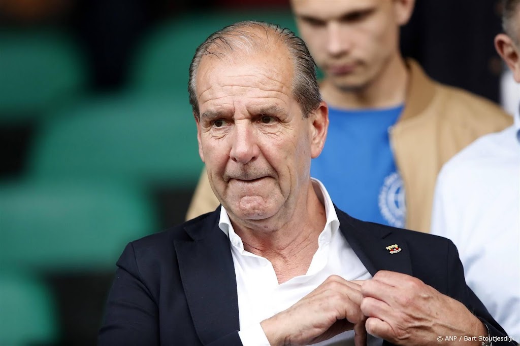 Woedende Go Ahead-directeur Van Dop legt KNVB-functies neer