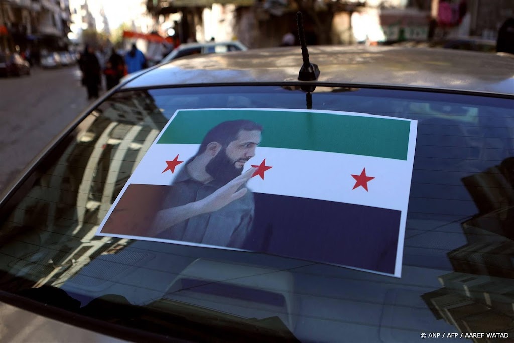 Leider Syrische rebellen ontmoet VN-gezant in Damascus