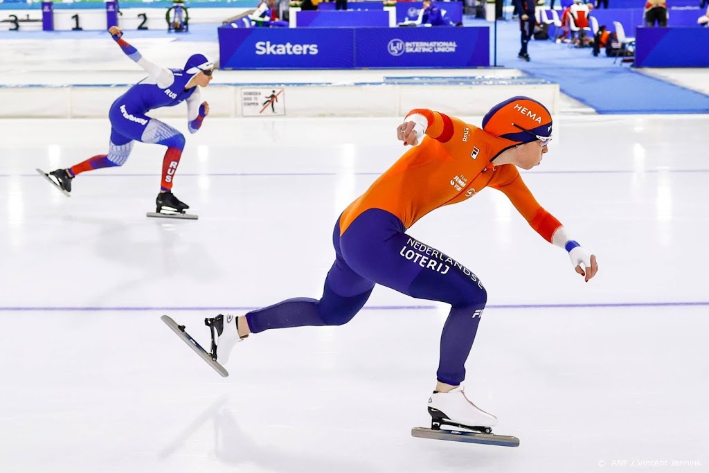 Schaatsster De Jong begint voortvarend aan EK allround