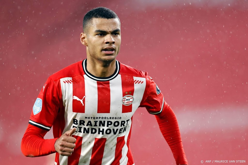 Gakpo terug bij PSV, Malen en Dumfries starten op de bank