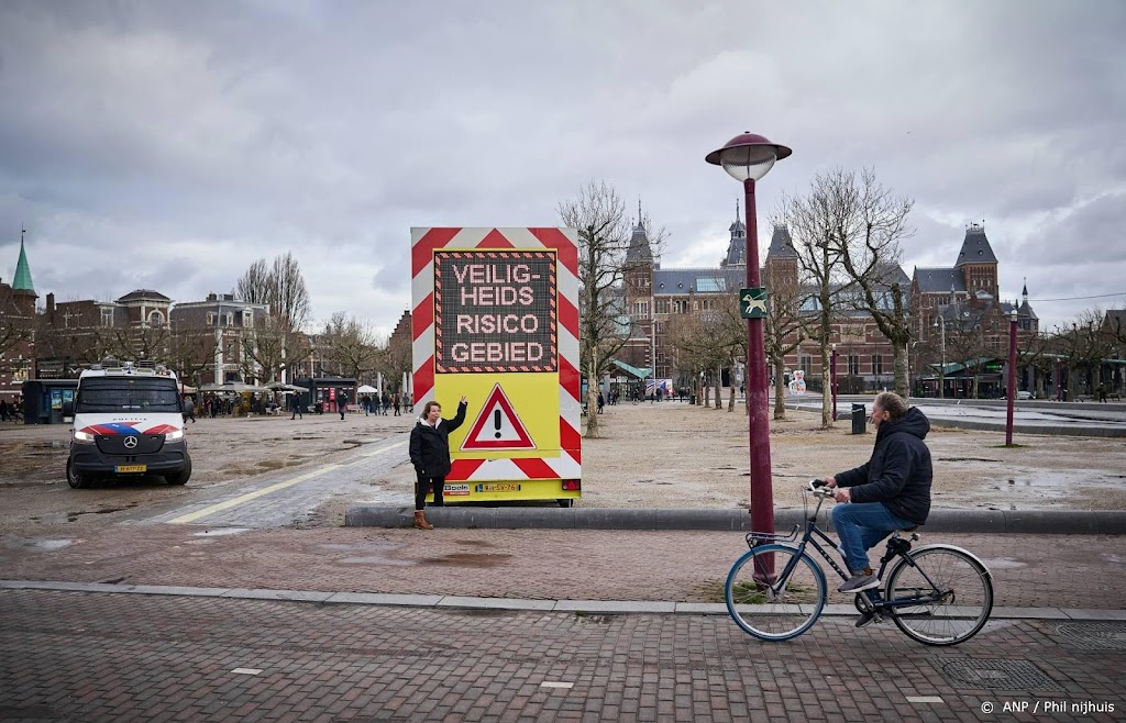 Demonstratie tegen coronabeleid in Amsterdam 'vreedzaam verlopen'