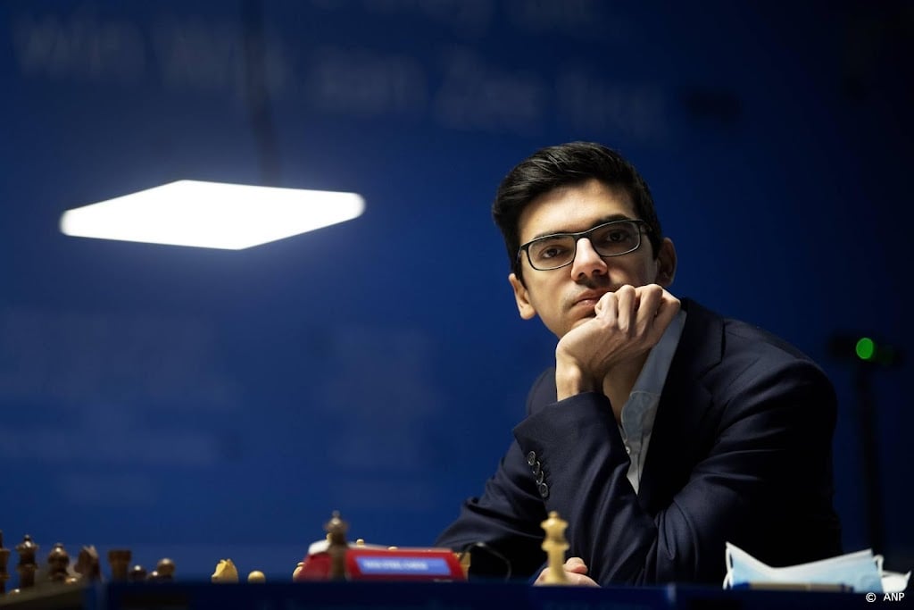 Sterke zege wereldkampioen Carlsen op Giri in Tata Steel Chess