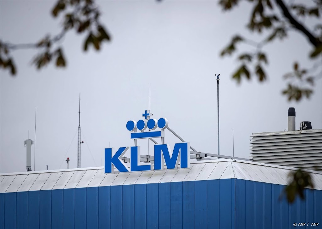 KLM annuleert 74 vluchten Schiphol door beperkte baancapaciteit