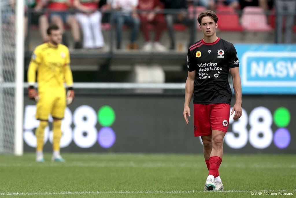 Weer zware knieblessure voor middenvelder Hartjes van Excelsior  