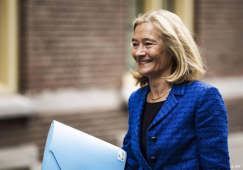 Oud-minister Adriaansens gaat universiteit Nyenrode leiden