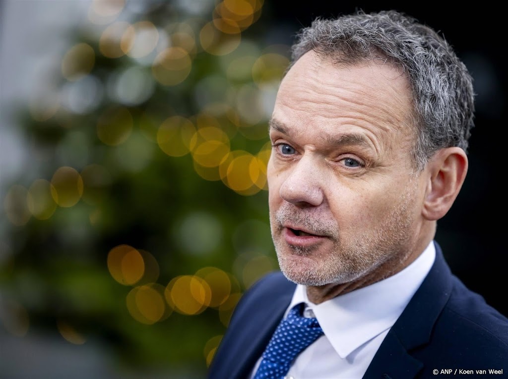 Veldkamp zegt in Oekraïne 20 miljoen hulp toe voor energienetwerk