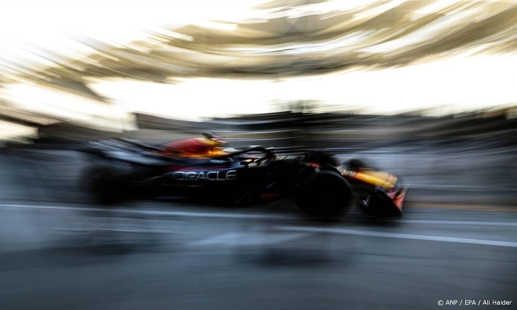 Red Bull presenteert 'meer glanzende' nieuwe F1-wagen