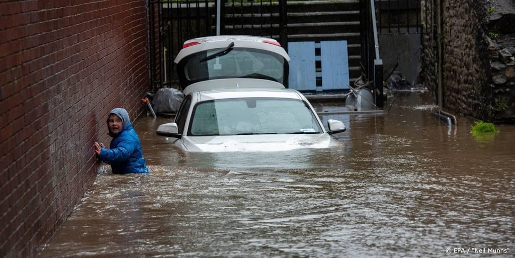 Dode door storm Dennis in Wales