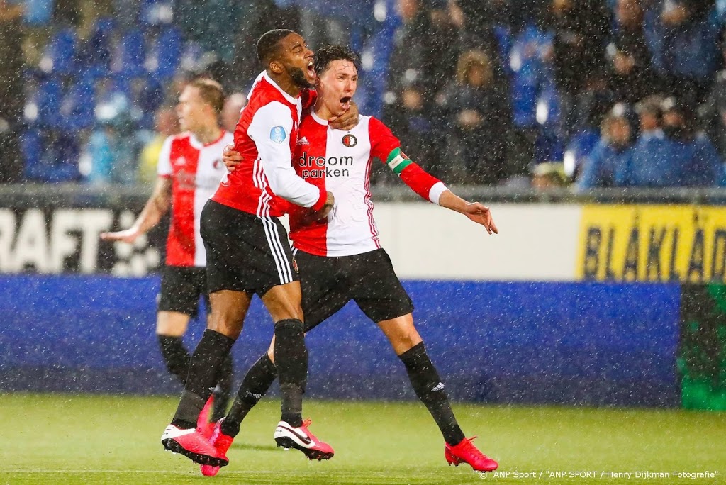 Nieuwkomer Bozenik schiet Feyenoord in slotfase langs PEC